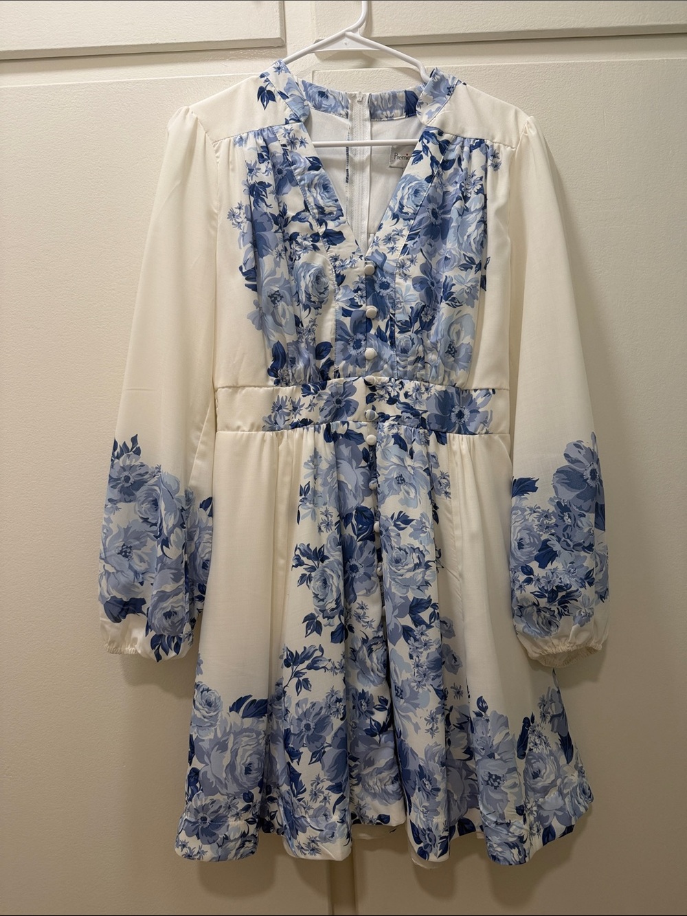 Blue & White Floral Long-Sleeve V-Neck Dress